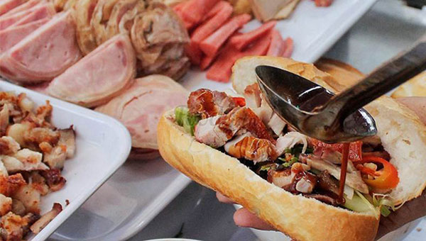 M&oacute;n b&aacute;nh m&igrave; truyền thống với sự kết hợp đa dạng nguy&ecirc;n liệu&nbsp;