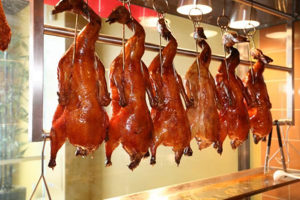 Một số lưu &yacute; khi l&agrave;m m&oacute;n vịt quay